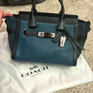 Rare Coach Swagger color block black leather & dark blue suede sides, crossbody